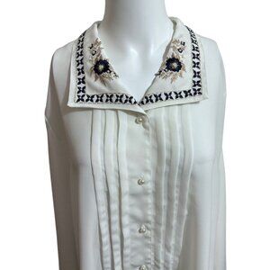 Christie Jill Blouse 24W White Button Up Long Sleeve Pleated Embroidered Collar